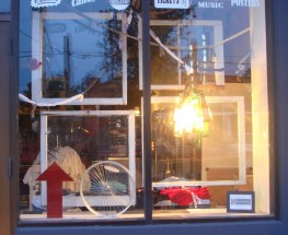 STATEMENT MAKING “WINDOW” DISPLAY