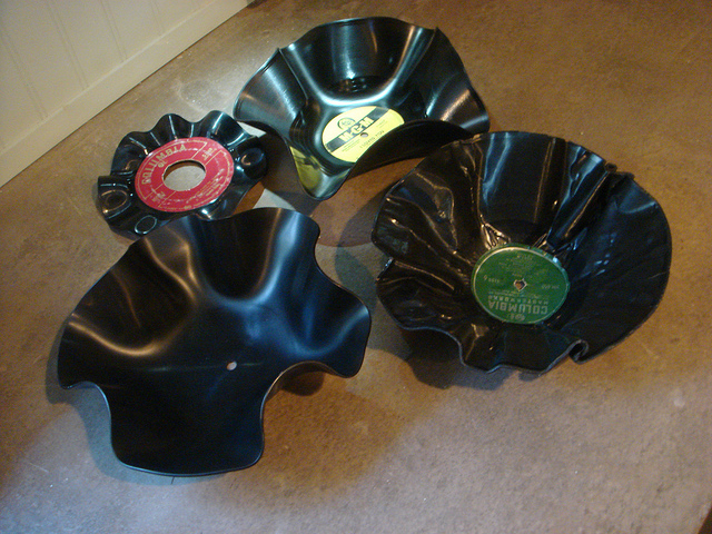 D-I-Y RECORD BOWL. . . OR LIGHT