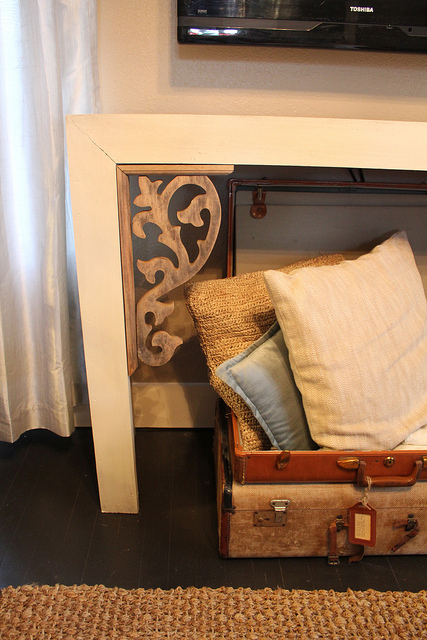 Mini Makeover- Bad to Better to Best- Reclaimed Media Console
