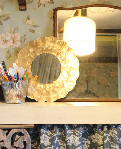 DIY- 2 Minute Mirror