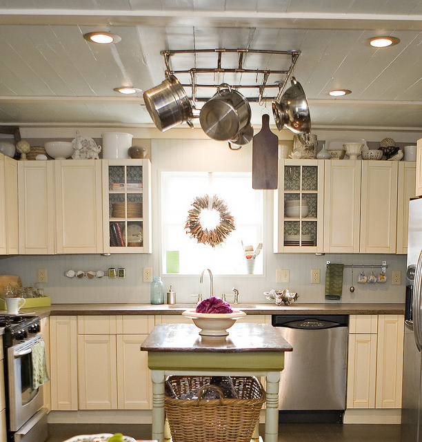 DIY Copper Pot Rack