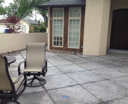 The Courtyard Is So Close